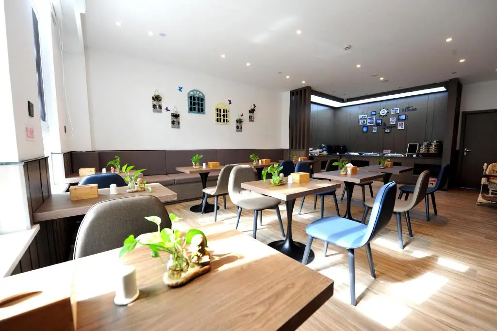Тайчжоу: Hanting Hotel Taixing Huangqiao New City Jiayuan Plaza