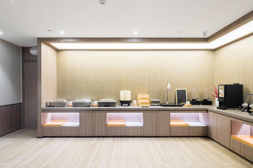 Наньтун: Hanting Hotel Nantong Gongnong North Road