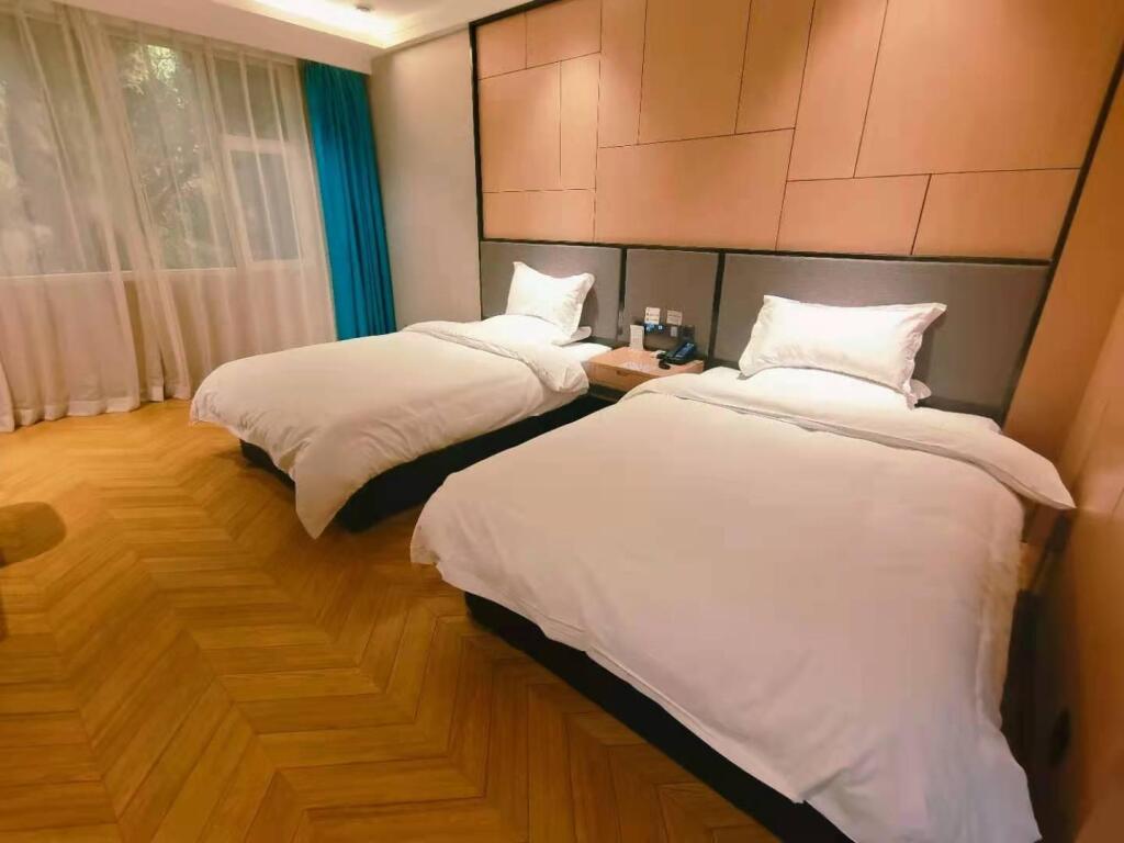 Линьи: Starway Hotel Linqi Renmin Square