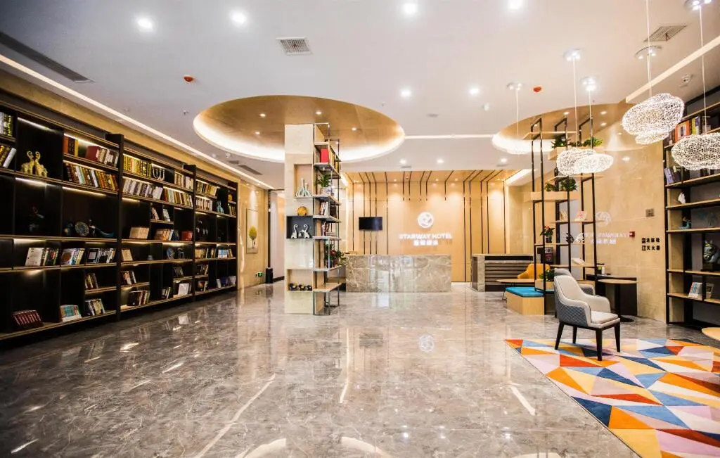 Линьи: Starway Hotel Linqi Renmin Square