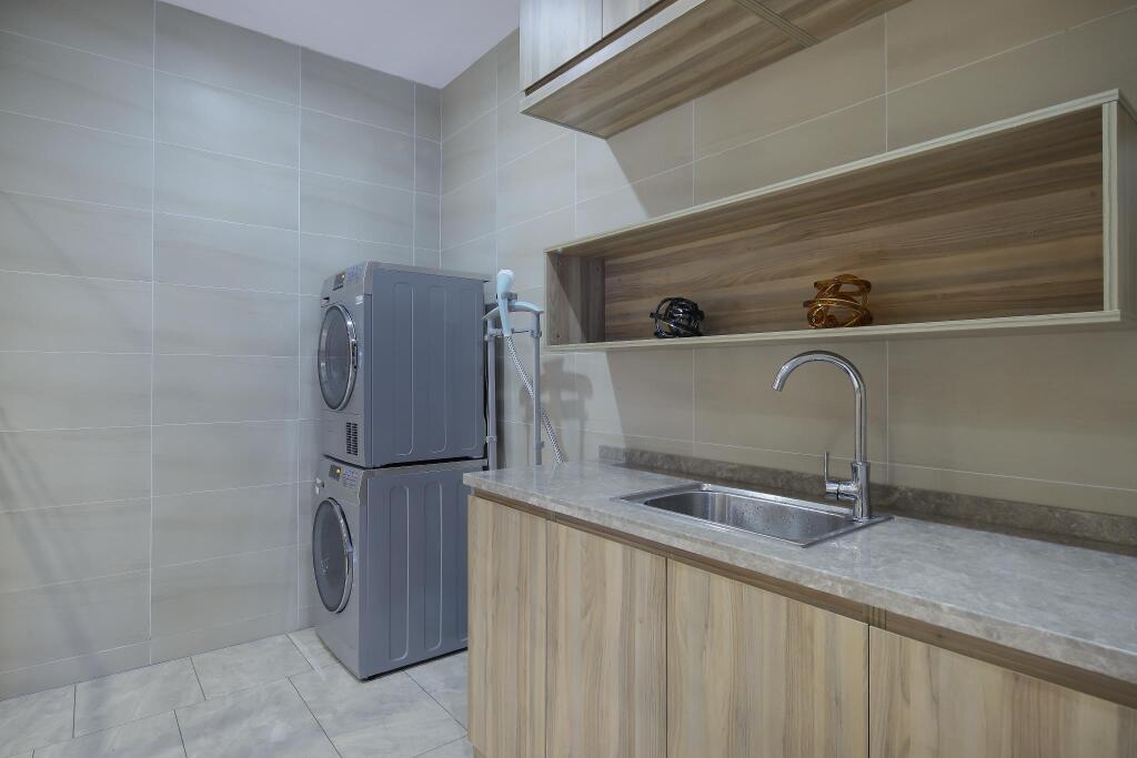 Нанкин: Hanting Premium Hotel Nanjing Zhonghuamen Metro Station