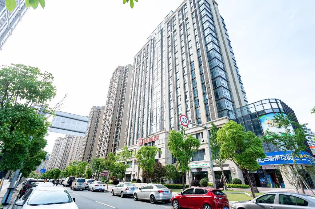 Elan Inn Nanchang West Railway Station — фото 1