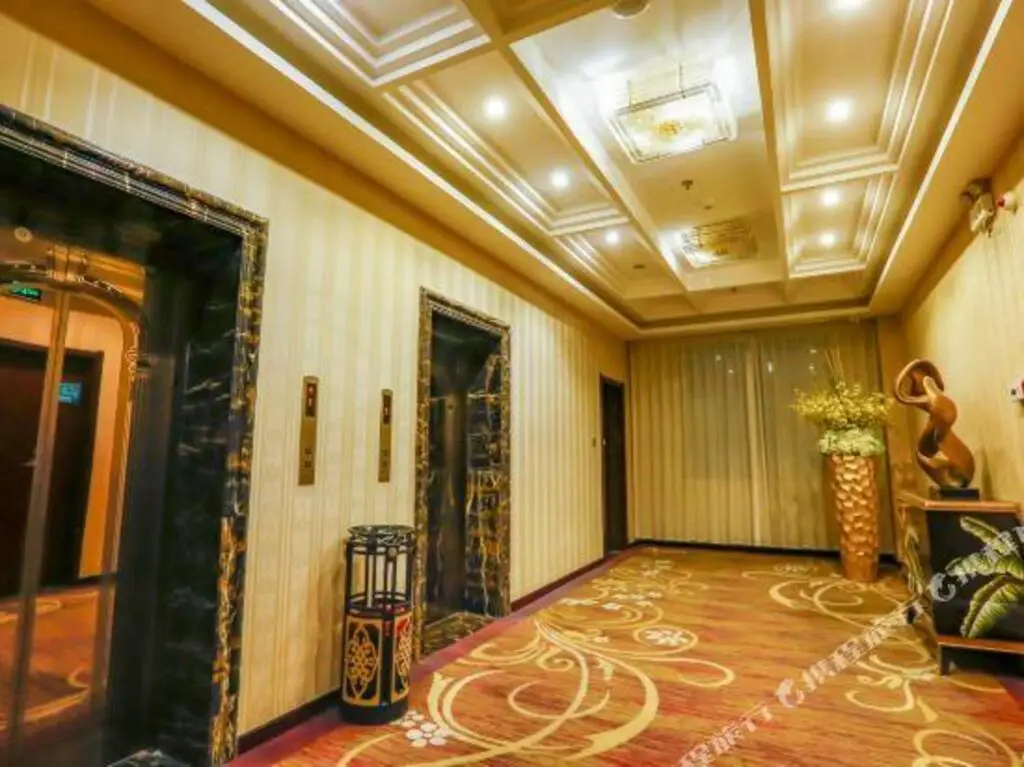 Яньтай: Starway Hotel (Penglai Dengzhou Road Store)