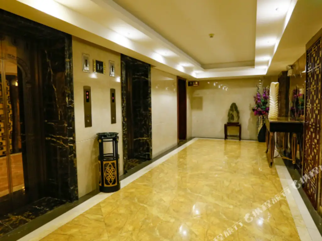 Starway Hotel (Penglai Dengzhou Road Store) — фото 1