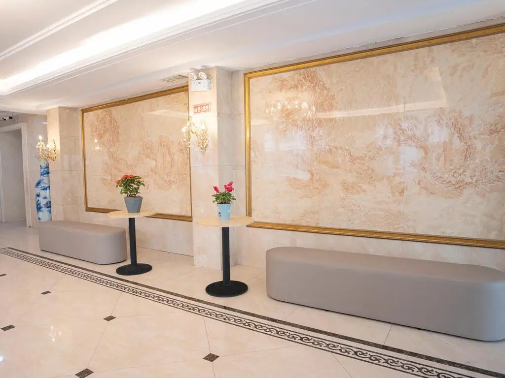 Циньхуандао: Hi Inn Qinhuangdao Railway Station