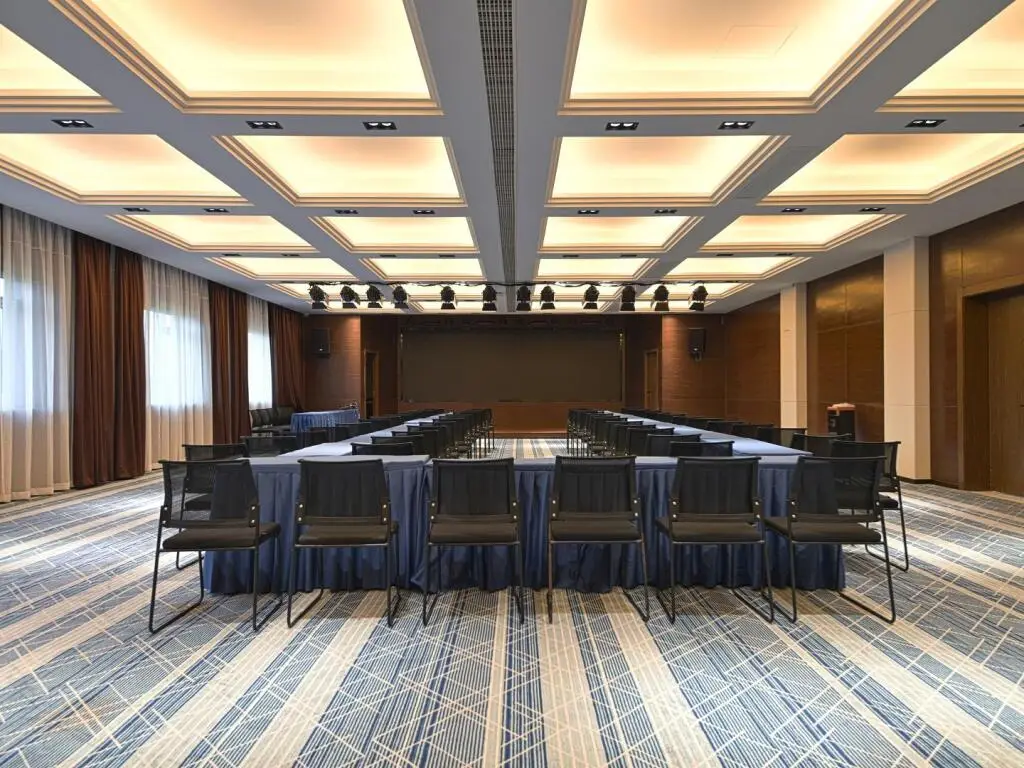 Нанкин: Hanting Hotel Nanjing Jiangning Binjiang Development Zone Park