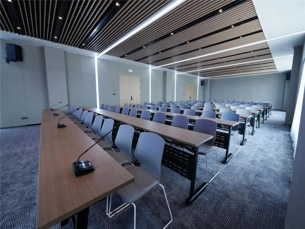 Цзяочжоу: Starway Hotel Jiaozuo Spring City International Trade Plaza