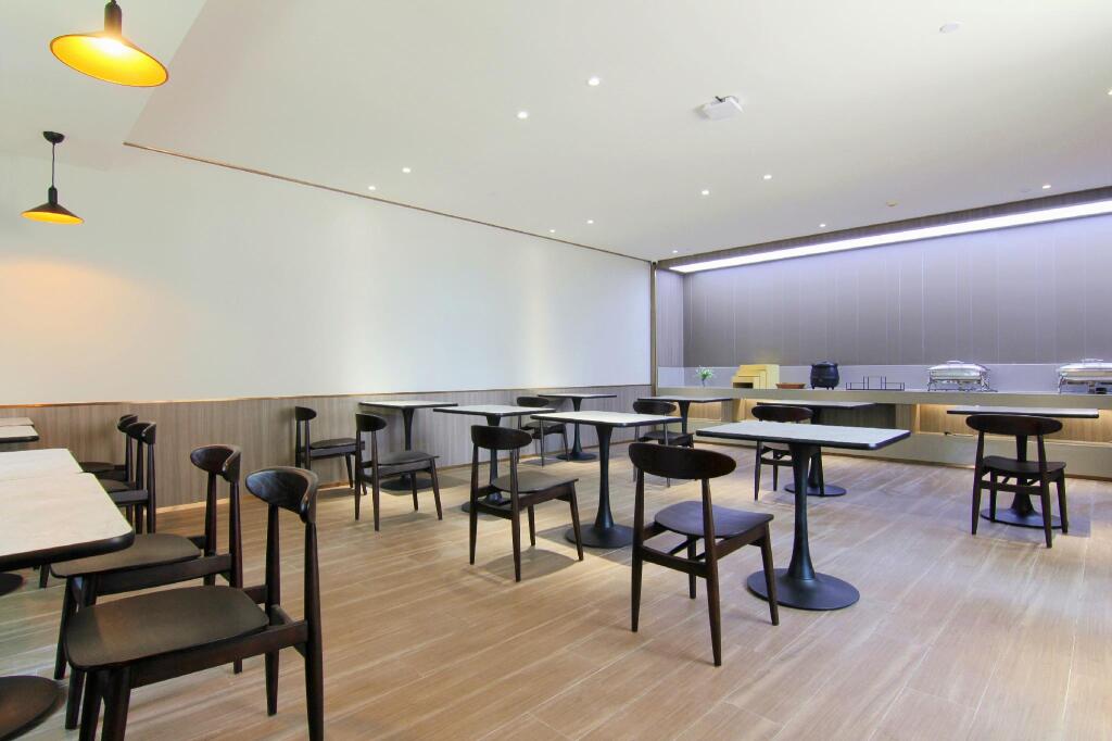 Чунцин: Hanting Hotel Chongqing Yangjiaping Pedestrian Street MixC