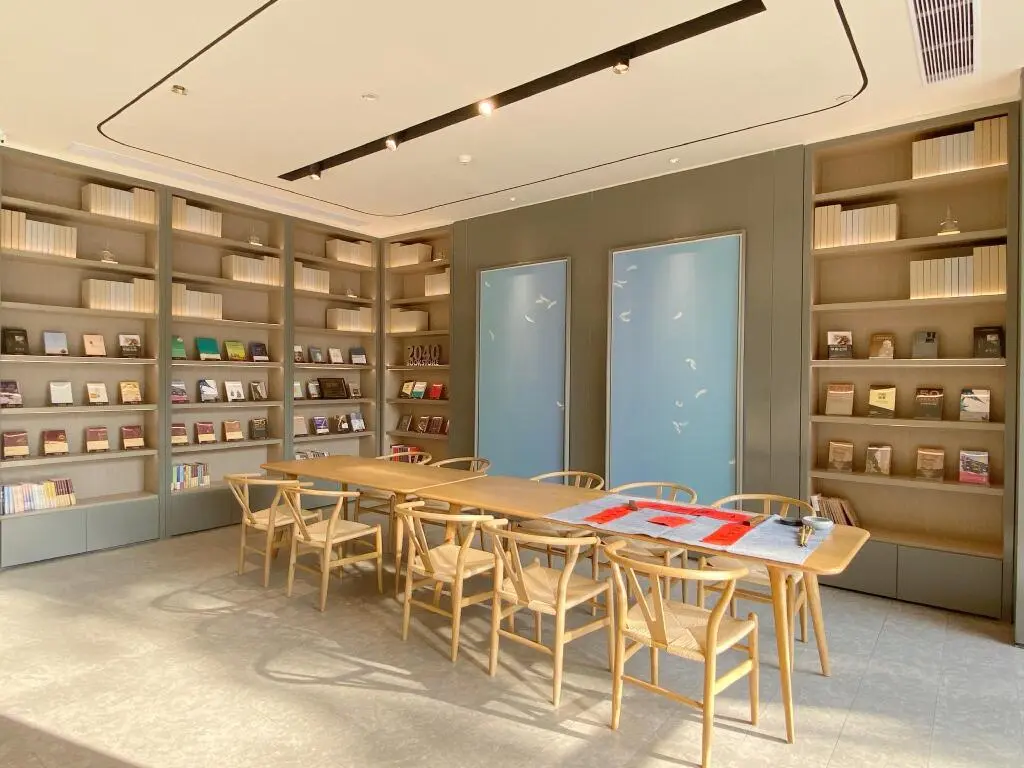 Гуангхан: Ji Hotel Guang'an Siyuan Plaza