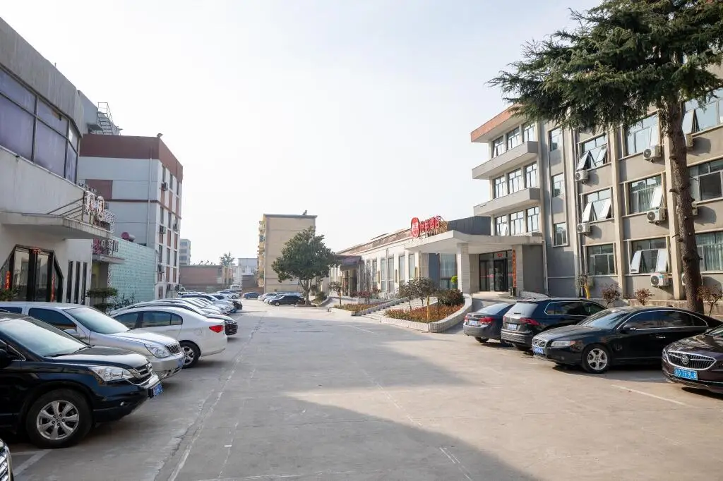 Чжэнчжоу: Elan Inn Xingyang Municipal Government