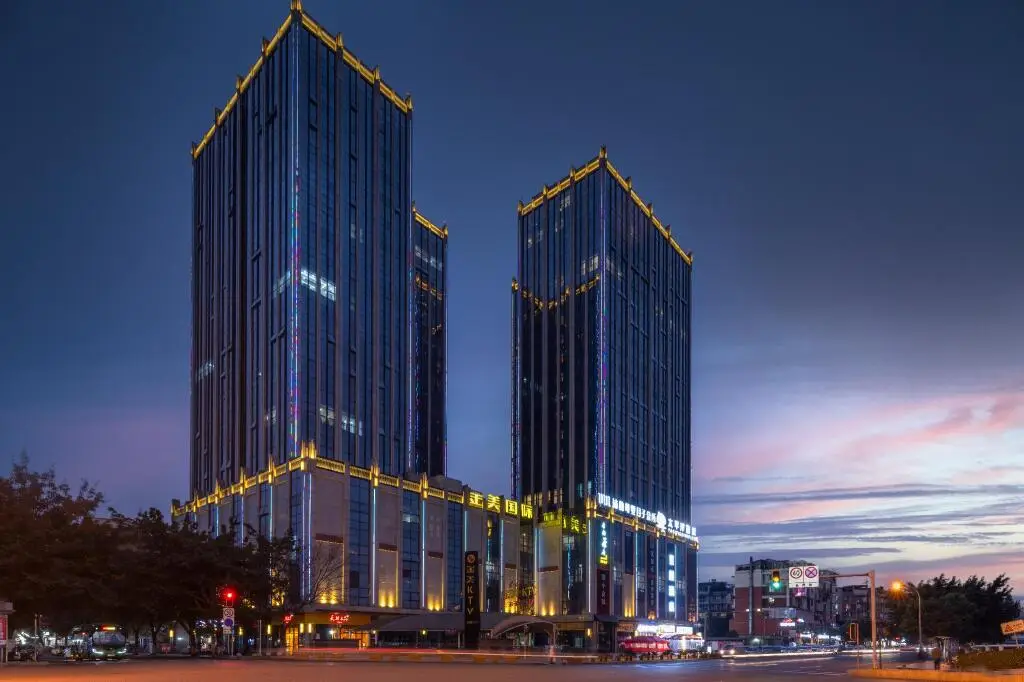 Чэнду: Starway Hotel Chengdu Southwest Jiaotong University Changqing Road