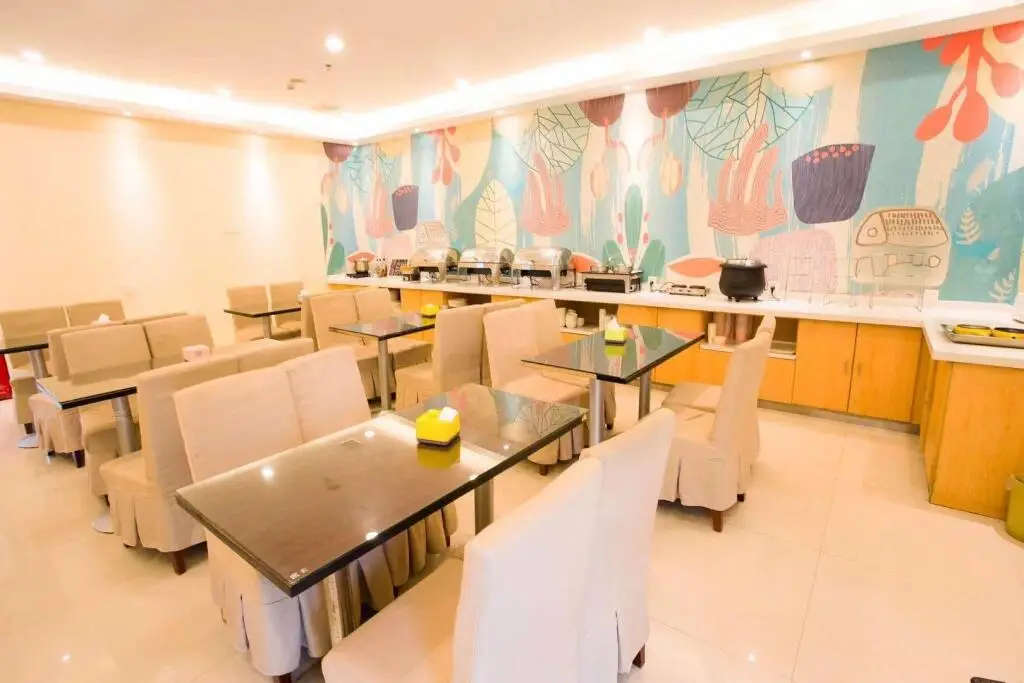 Ухань: Elan Inn Wuhan Modern Optics Valley World Trade Center