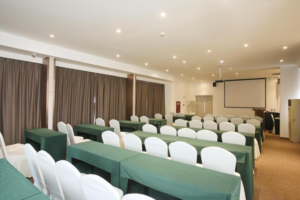 Чэнду: Hanting Hotel Chengdu Happy Valley