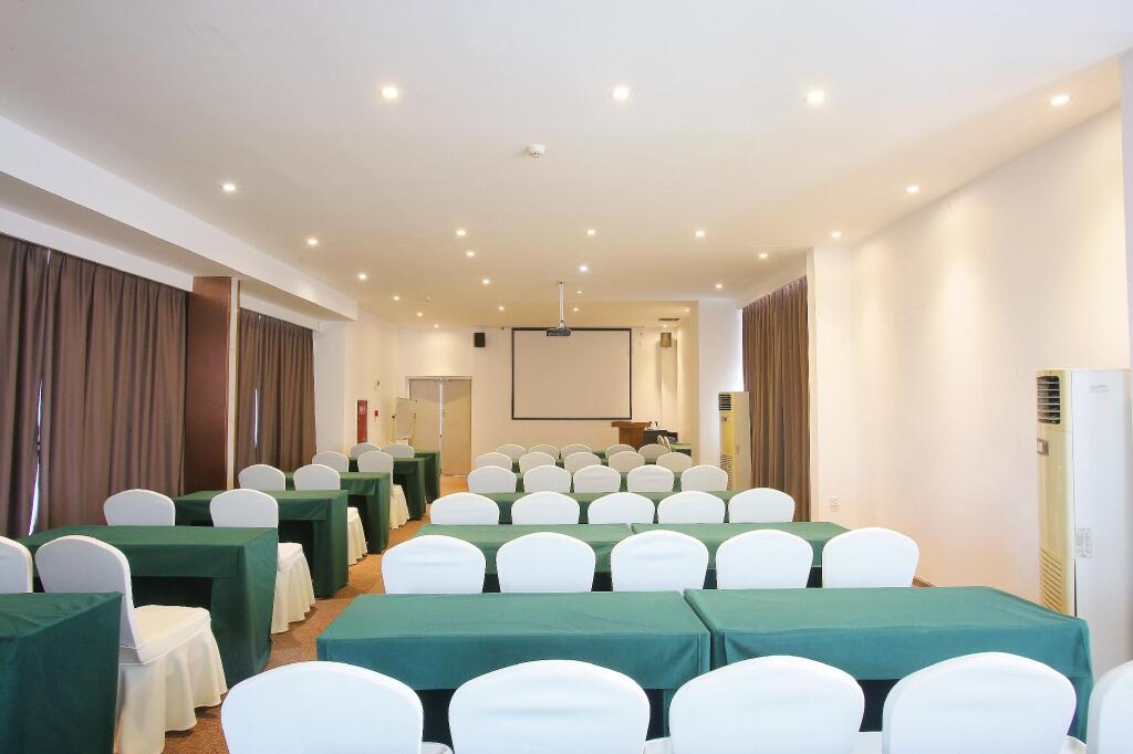 Чэнду: Hanting Hotel Chengdu Happy Valley