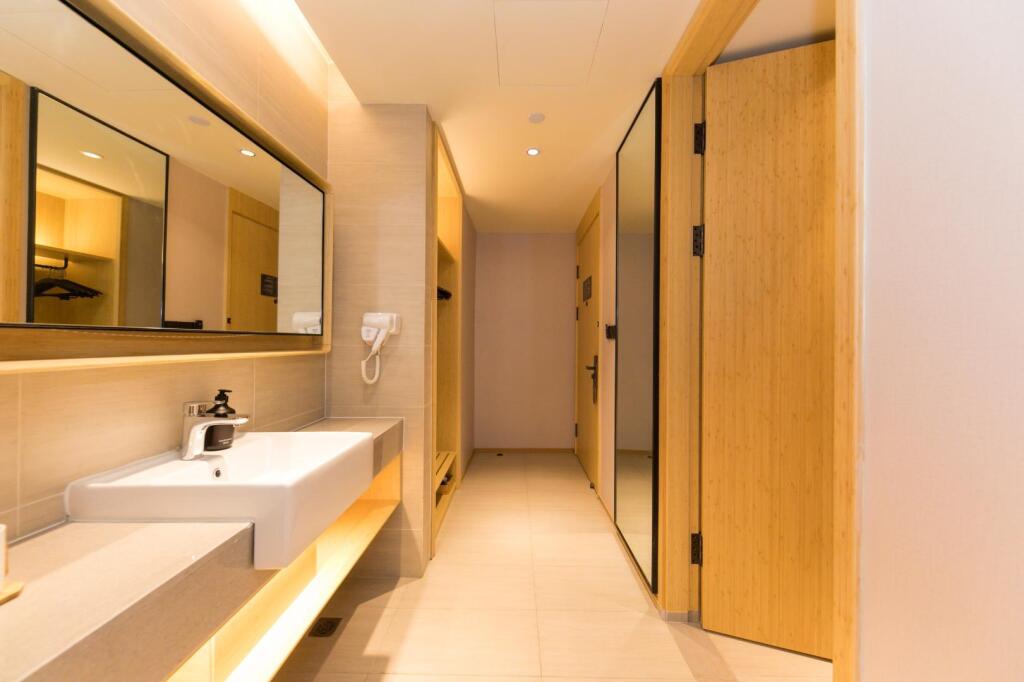 Нанкин: Ji Hotel Nanjing Mochou Road