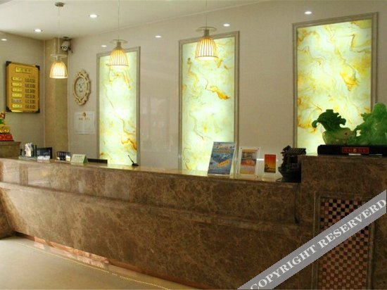 Кайфын: Starway qingju Hotel