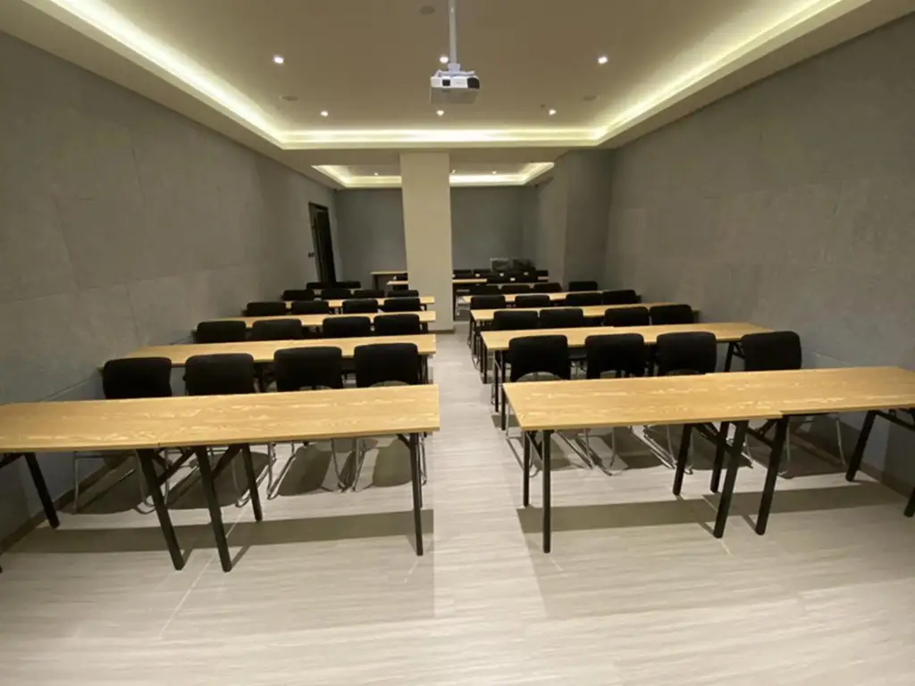 Цзилинь: Hanting Hotel (Jilin Railway Station West Square)