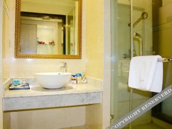 Цзясинь: Elan Hotel (Haining Haichang South Road Leather City)