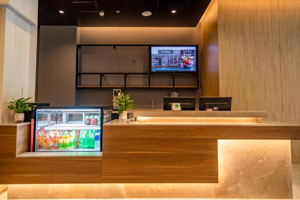 Шиянь: Hanting Hotel Shiyan Tianjin Road