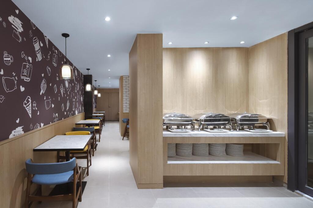 Нанкин: Hanting Premium Hotel Nanjing Longjiang Jiangdongbei Road