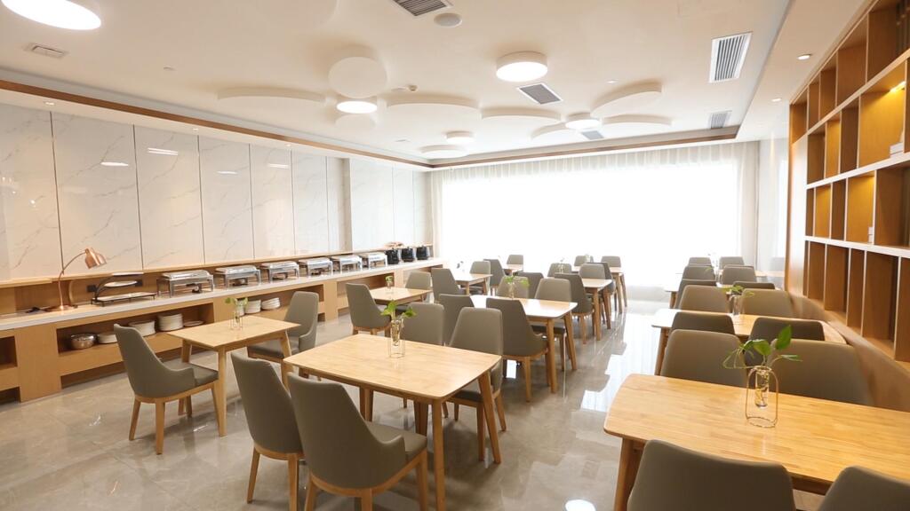 Чжэнчжоу: Starway Hotel Zhengzhou Jingguang Road Metro Station