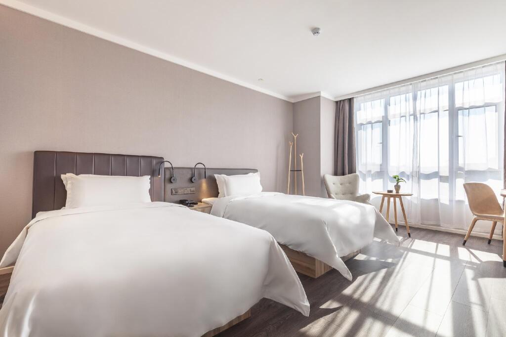 Чжаоюань: Hanting Premium Hotel Zhaoyuan Jindu Shopping Mall