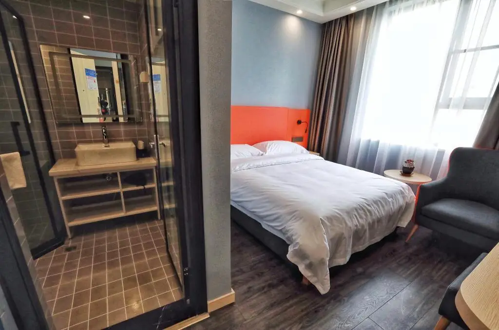 Чэнду: Elan Inn Chengdu Longquanyi Metro Station