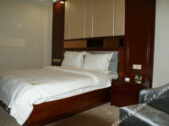 Вувэй: Century Hotel (Wuwei Passenger Transport Center)
