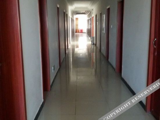 Вувэй: Century Hotel (Wuwei Passenger Transport Center)