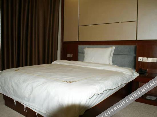 Вувэй: Century Hotel (Wuwei Passenger Transport Center)