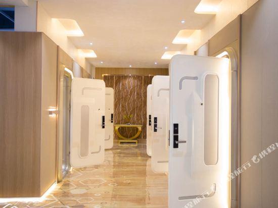 Урумчи: Songyi Future Hotel (Urumchi Airport)