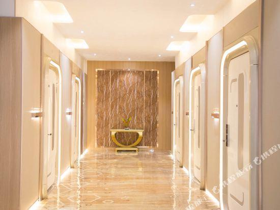 Урумчи: Songyi Future Hotel (Urumchi Airport)