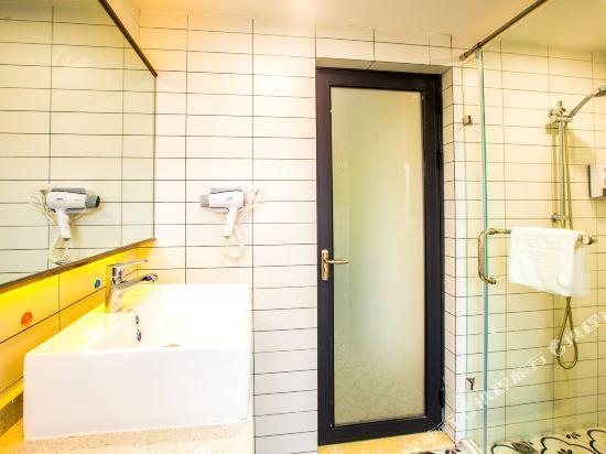 Гуанчжоу: Pafei Apartment (Guangzhou Luogang Xiangxue Metro Station)