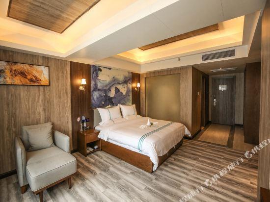 Хайкоу: Xinghu Peninsula Hotel (Kouriyue Duty Free Shop)