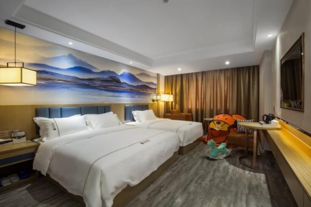 Гуйлинь: Wharton Brunel Hotel (Guilin Railway Station Vientiane City Branch)