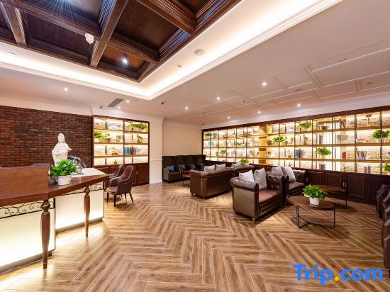 Пекин: James Joyce Coffetel (Beijing Tongzhou Universal resort)