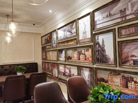 Пекин: James Joyce Coffetel (Beijing Tongzhou Universal resort)