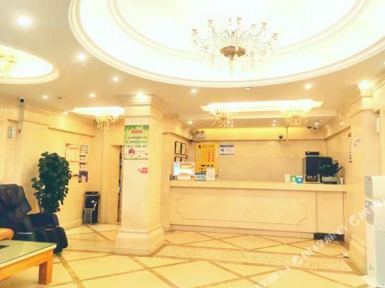 Шэньчжэнь: Yierf Hotel (Shenzhen Bantian Wuhe subway station store)