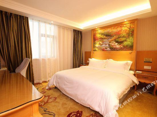 Шэньчжэнь: Yierf Hotel (Shenzhen Bantian Wuhe subway station store)