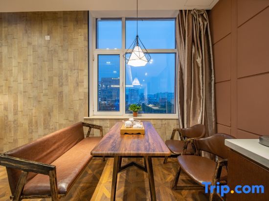 Цзинань: Mehood Theater Hotel (Jinan Quancheng Square)
