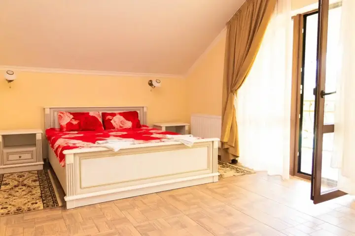 Перевальное: Angara Guest house