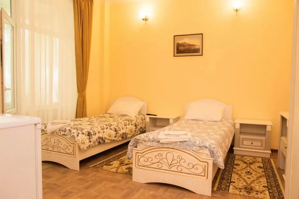 Перевальное: Angara Guest house