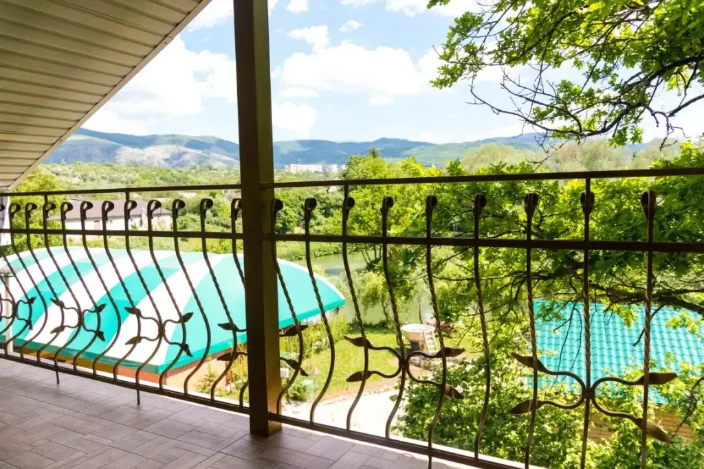 Перевальное: Angara Guest house