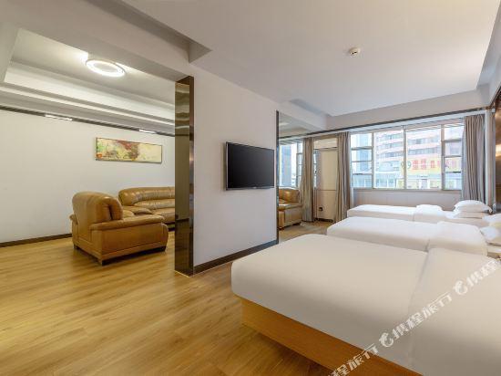 Куньмин: Kun Ming Rui Feng Hotel