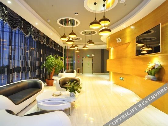 Куньмин: Qian Yun Desert Hotel