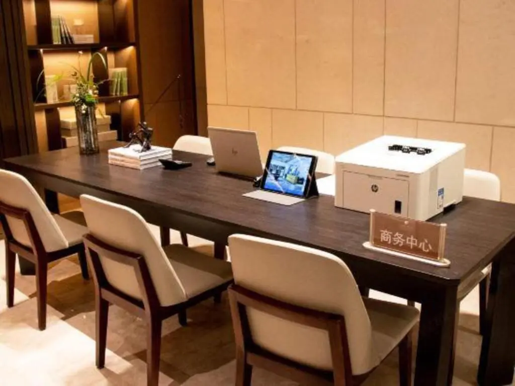 Ханчжоу: Grand New Century Hotel East Railway Station Hangzhou