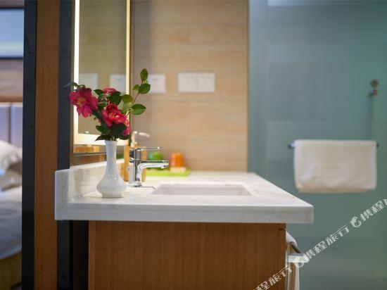 Хучжоу: New Century Manju Hotel Anji Qiming
