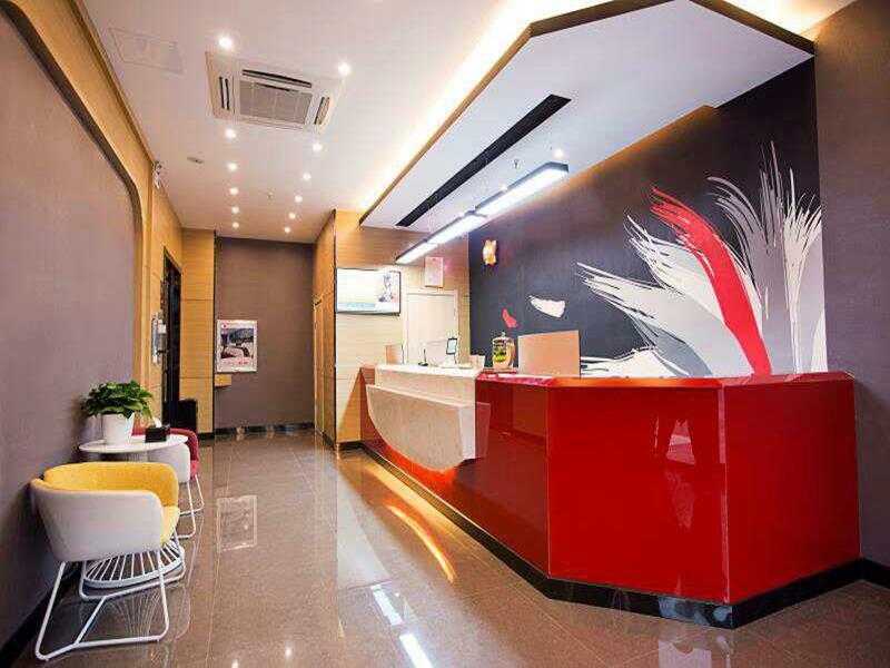 Чжэнчжоу: Thank Inn Hotel Henan Zhengzhou Airport District International Airport Store