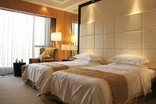 Ramada Plaza by Wyndham Weifang — фото 1