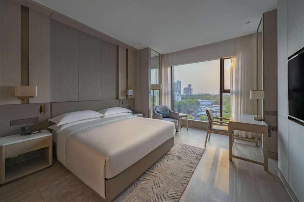 Шэньчжэнь: DoubleTree by Hilton Shenzhen Nanshan